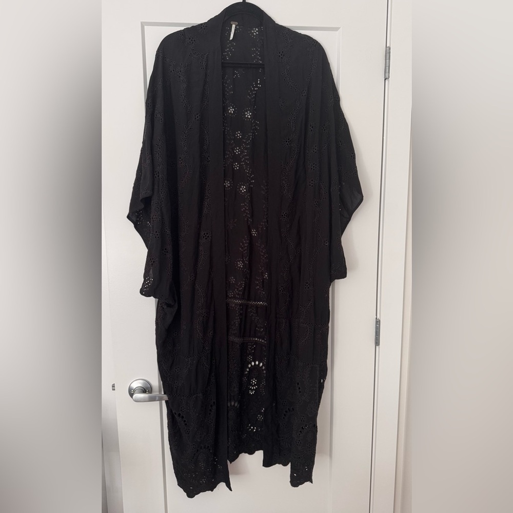 Young Fabulous & Broke Eyelet Robe / Swim Cover-up
